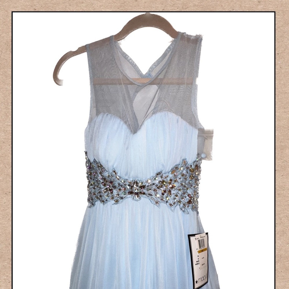 Macy’s Powder Blue Embroidered Junior Prom Dress Size 3/4